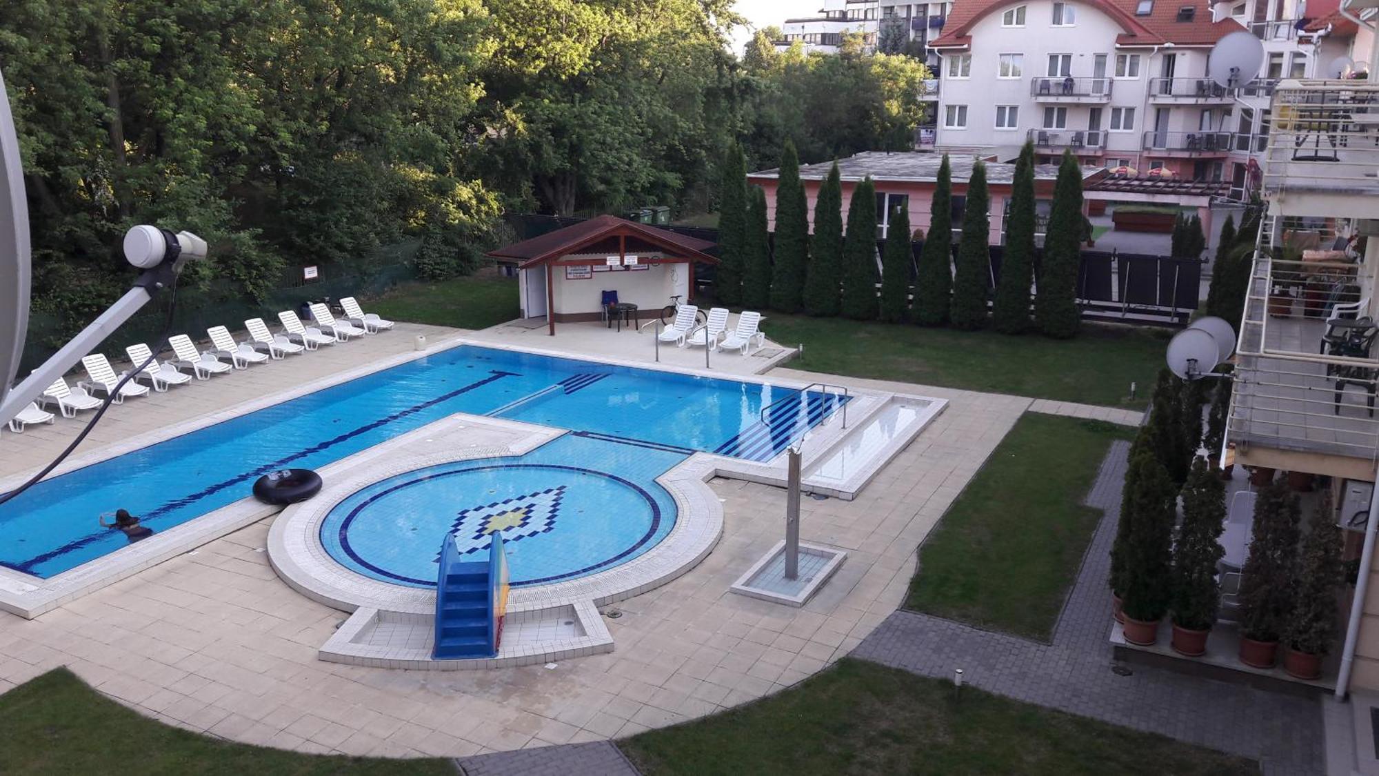 Apartment Boruzs *