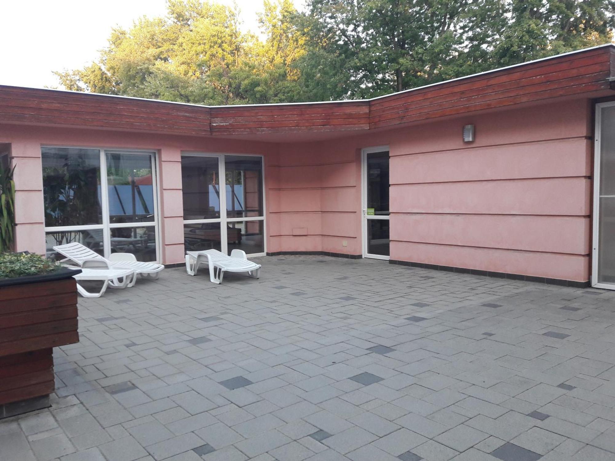 Boruzs Appartement *
